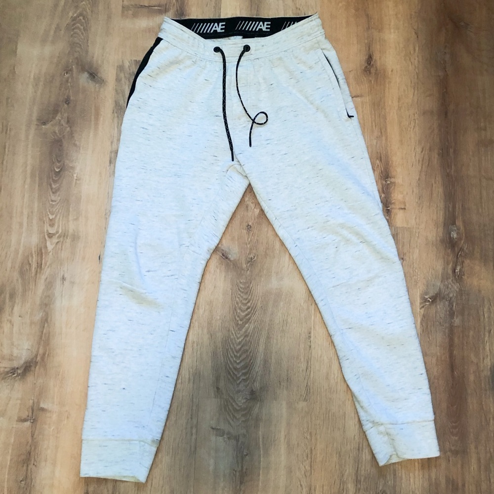 American Eagle Joggers
